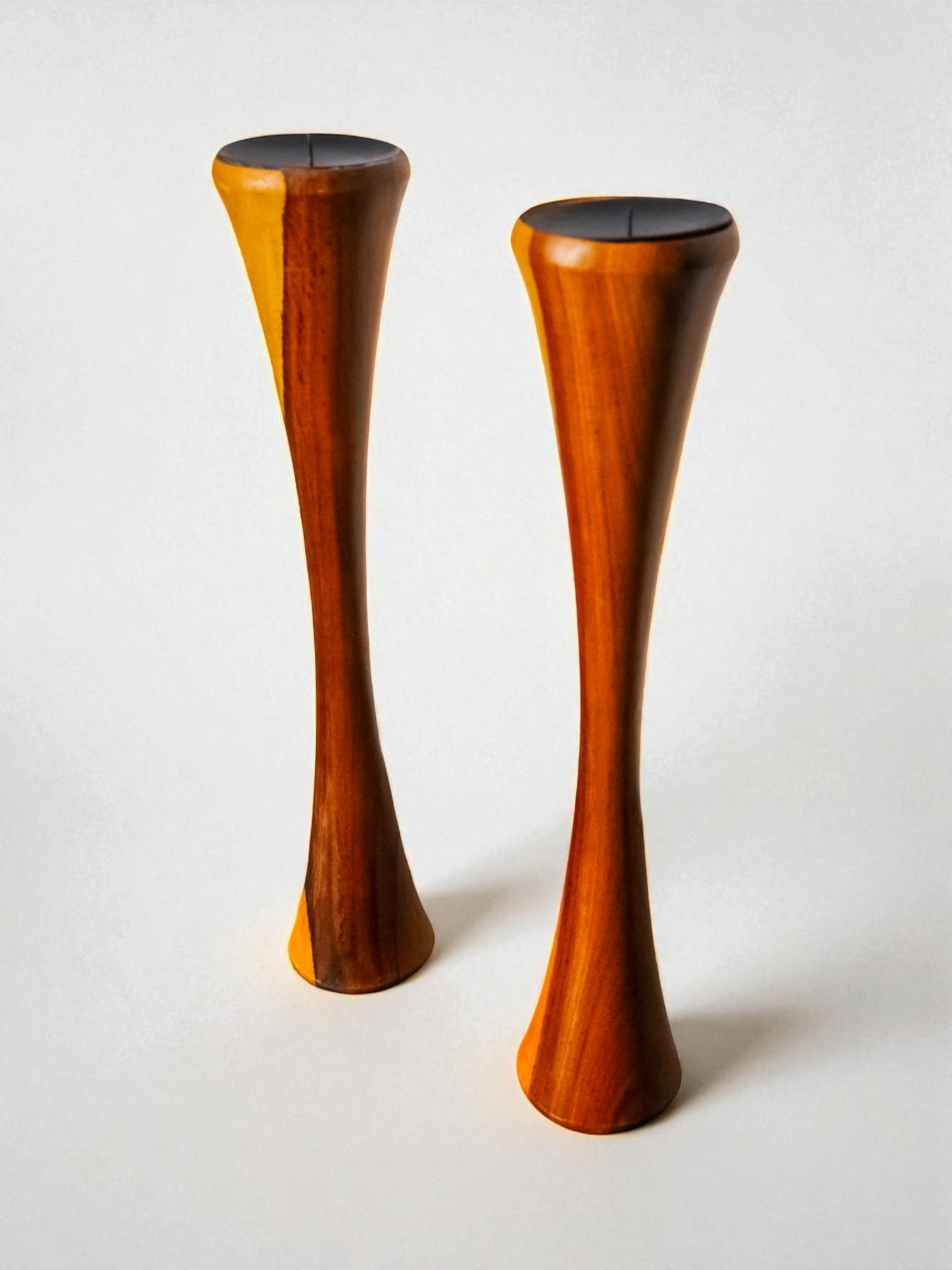 Pair of scandinavian candleholder in Wood, Denmark, 1980's