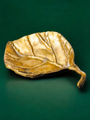 Brutalist Leaf tray by David Marshall in bronze, 1970's