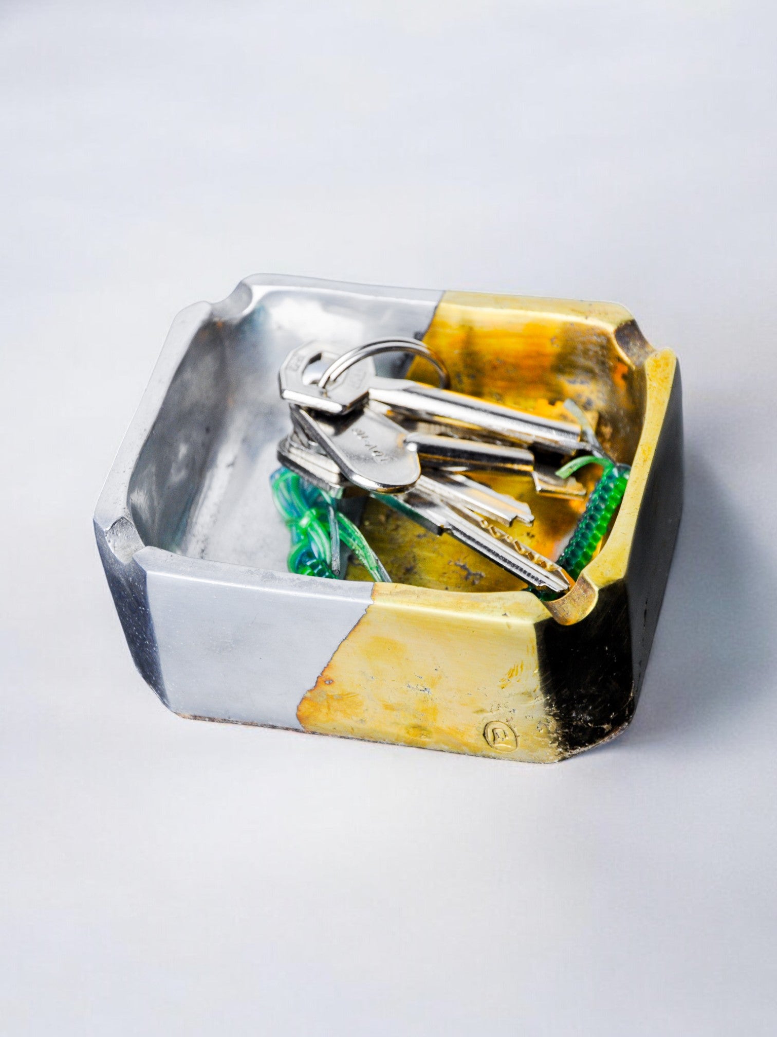 Brutalist ashtray by Léopold, brass and aluminum, Spain, 1970