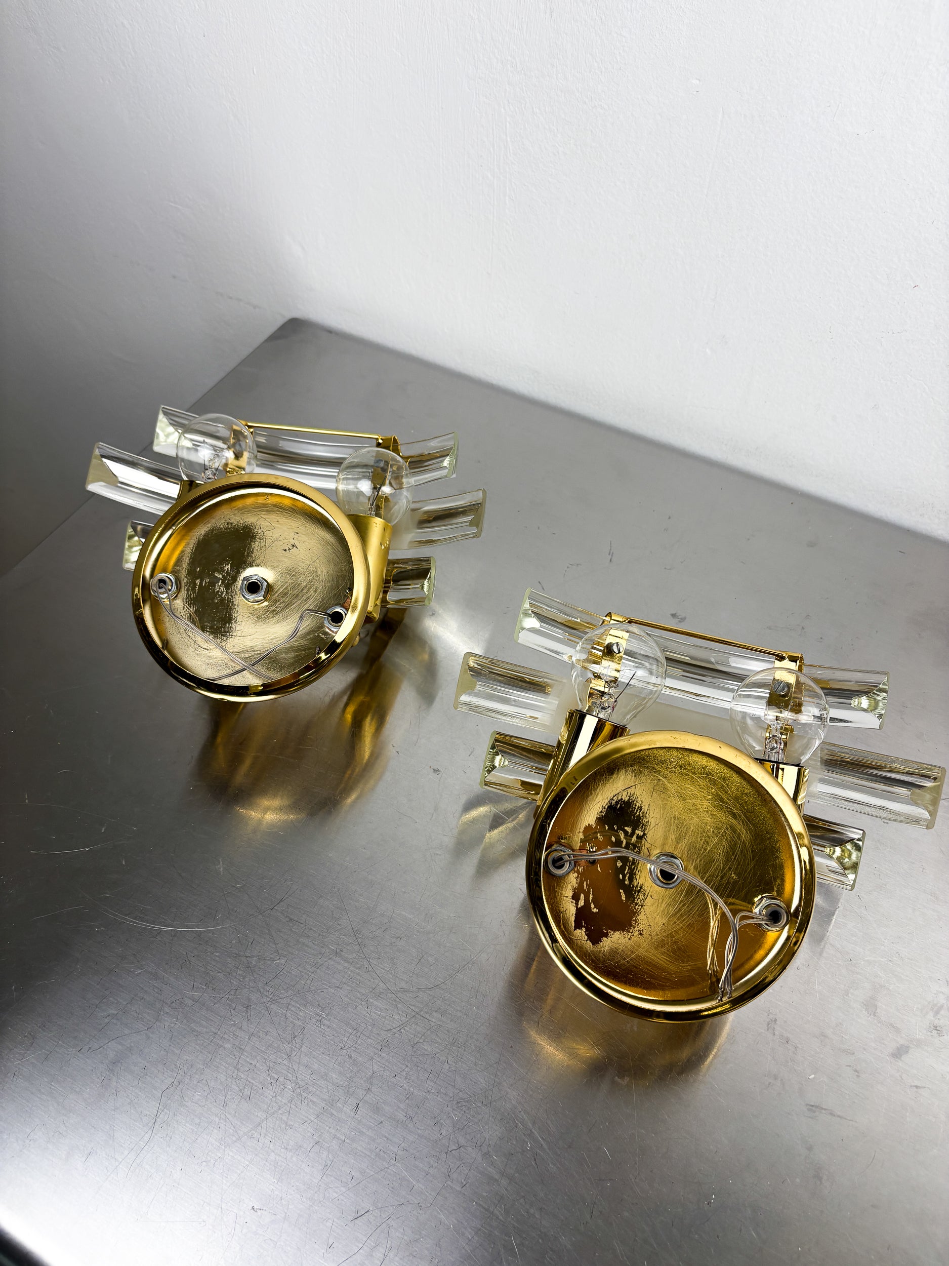 Pair of Venini Triedi Curved Cut Glass Sconces, Italy, circa 1970s