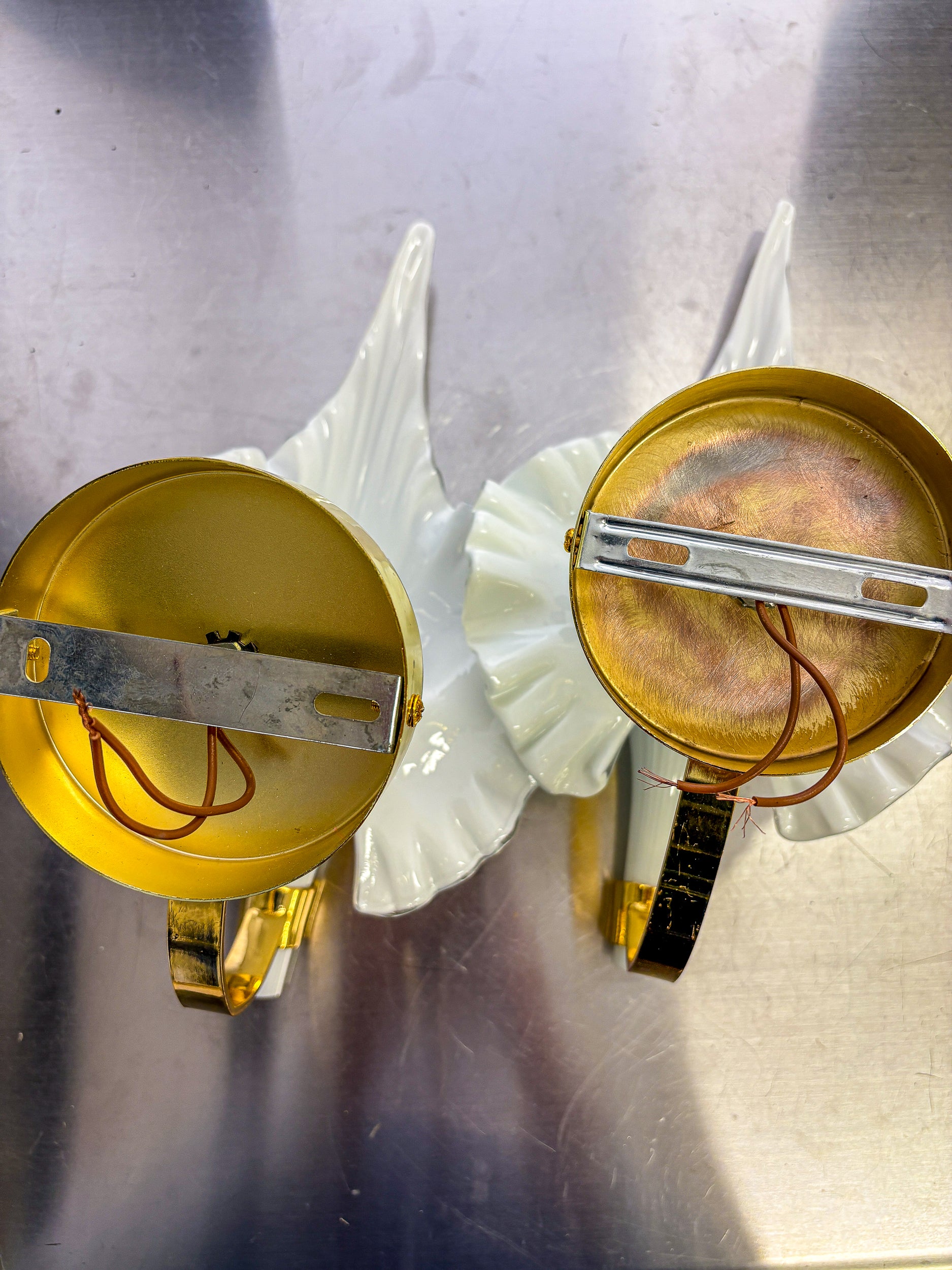 Pair of Italian "Calla Lily" Leaf-Shaped Wall Sconces, Murano Glass & Gilt Brass, Circa 1970's