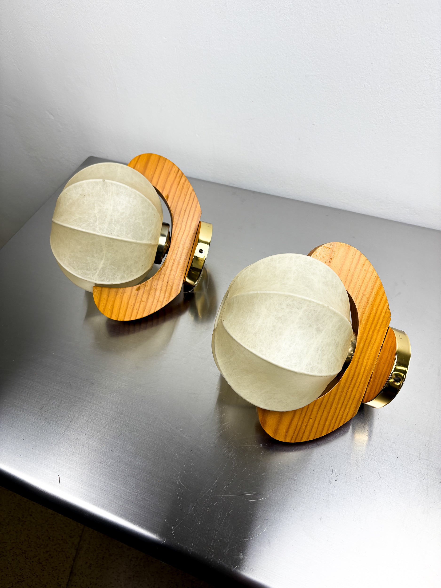 Pair of cocoon sconces with pine, Italy, 1970