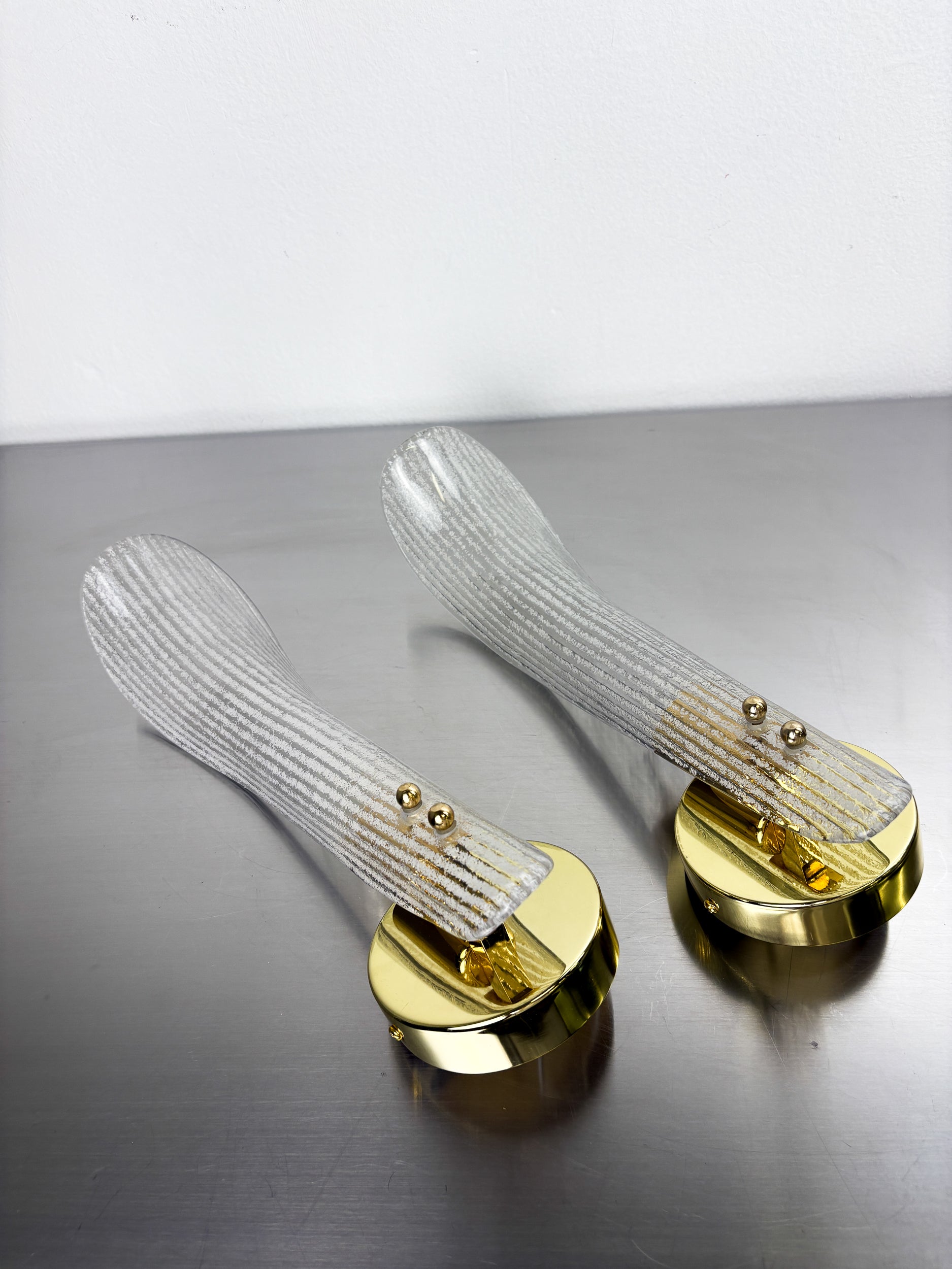 Pair of Murano Frosted Glass Leaf Sconces, Gilt Brass, Italy, 1970s