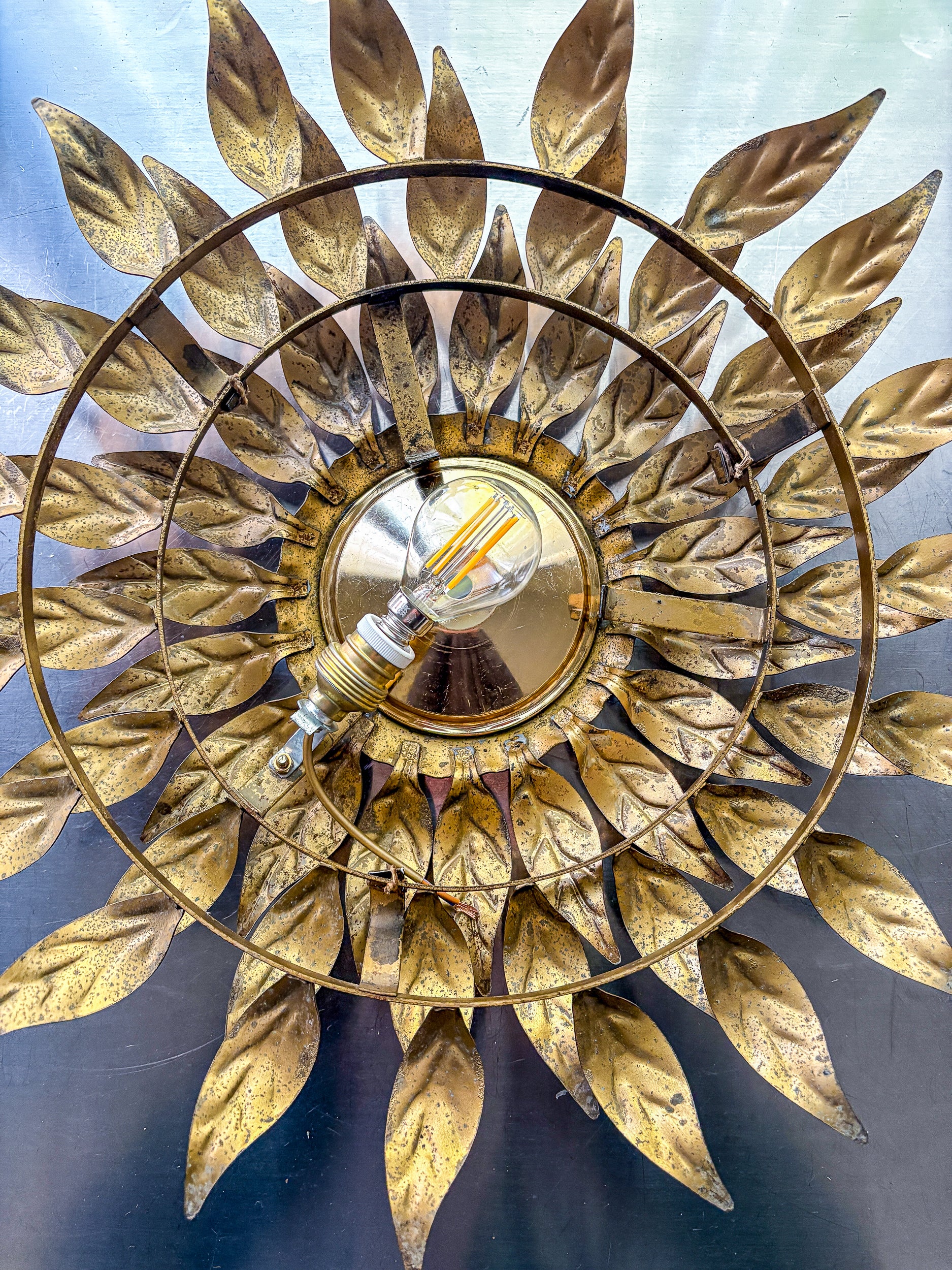 Sunburst Wall Mirror Light – Gilt Metal, France 1960s
