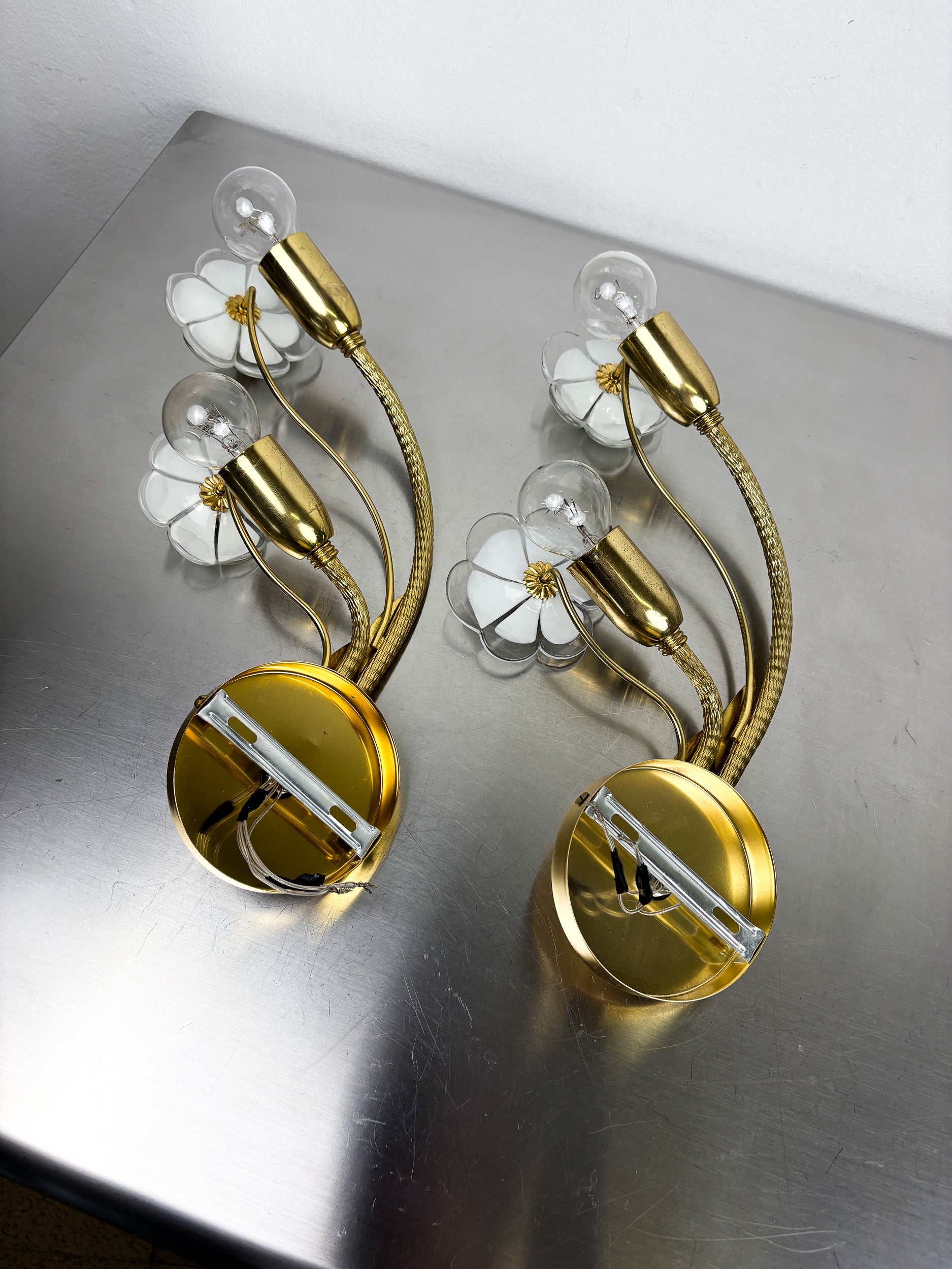 Pair of Hibiscus floral Sconces, Murano Glass, Italy, Circa 1970's