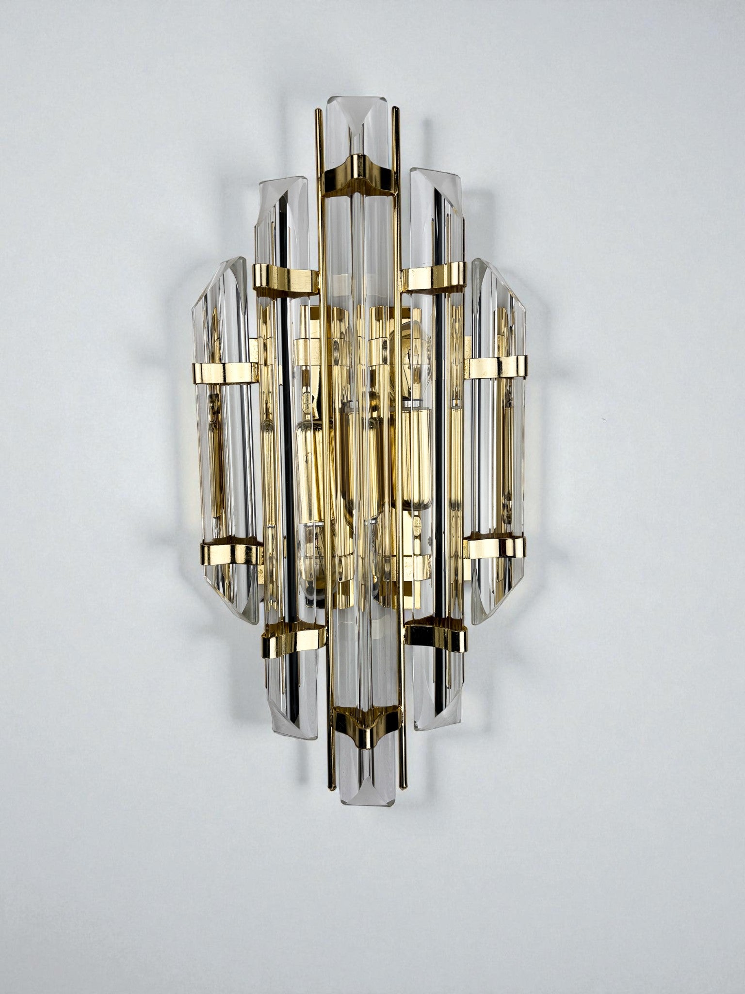 Venini Triedi Cut Glass Wall Sconce, Italy, circa 1970s