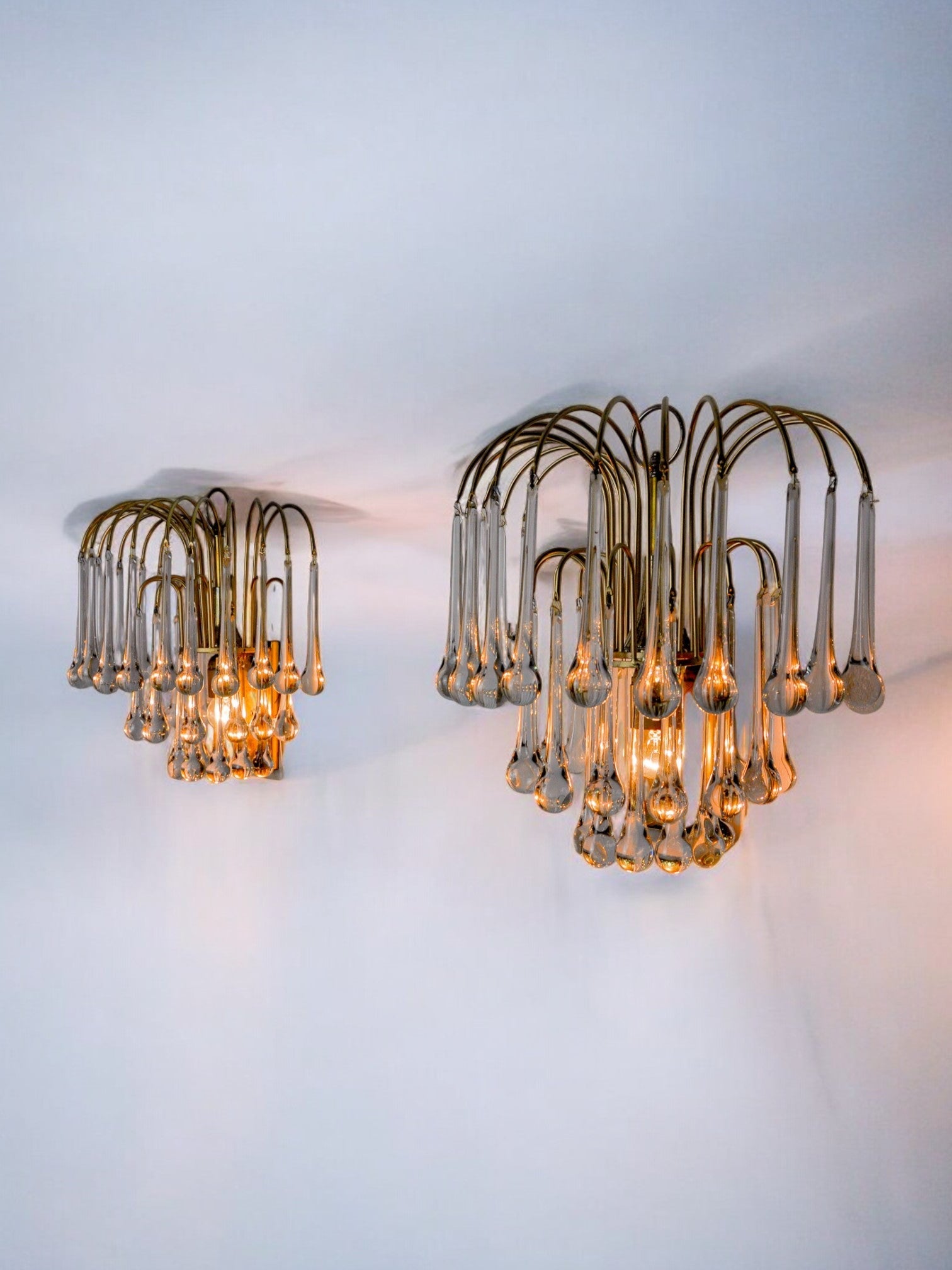 Pair of Venini "drops" wall lights, 3 levels, murano glass, Italy, 1970