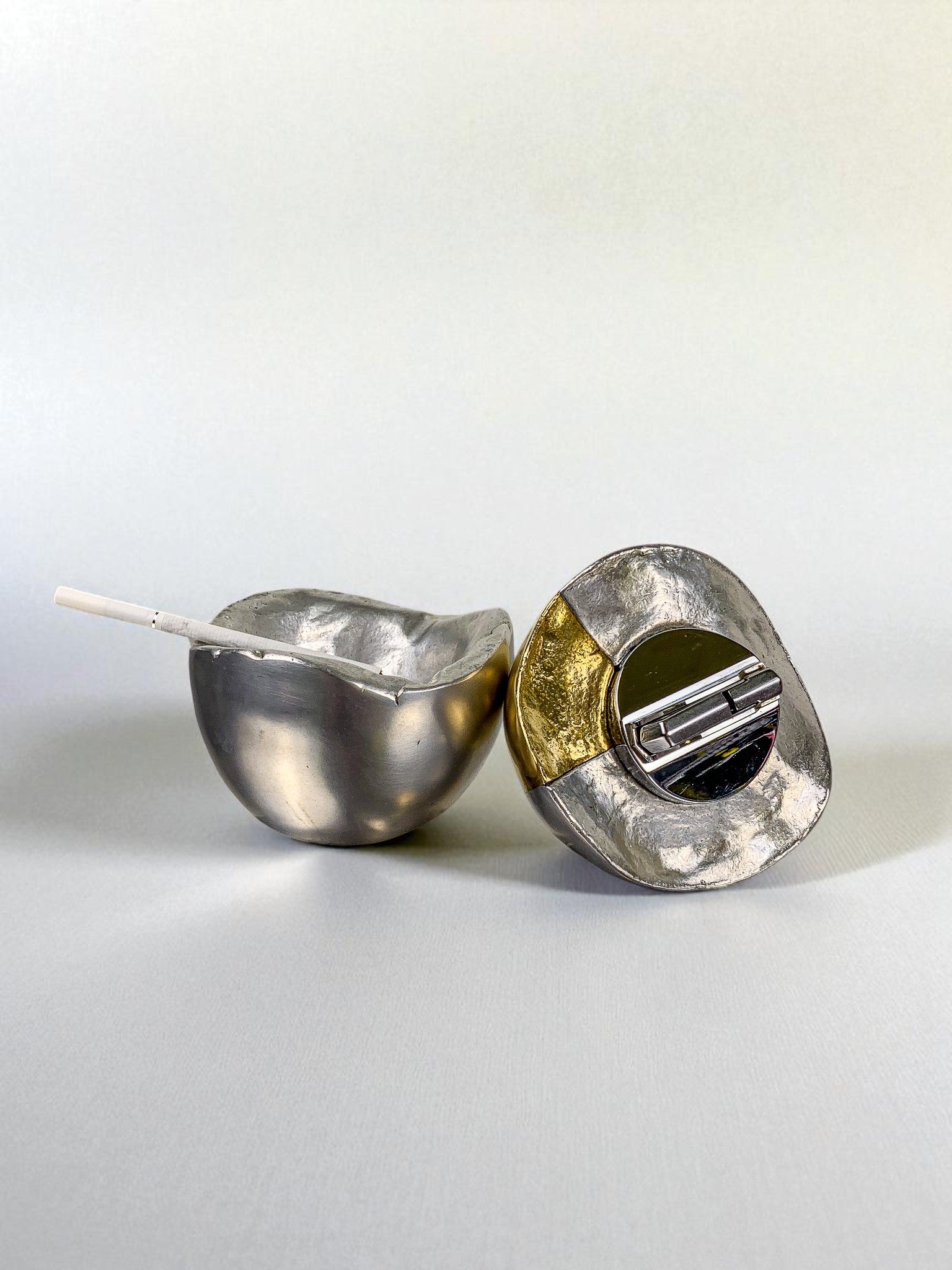 Brutalist Egg shaped lighter-ashtray by Ardisur, Bronze and aluminum, 1970's, Spain
