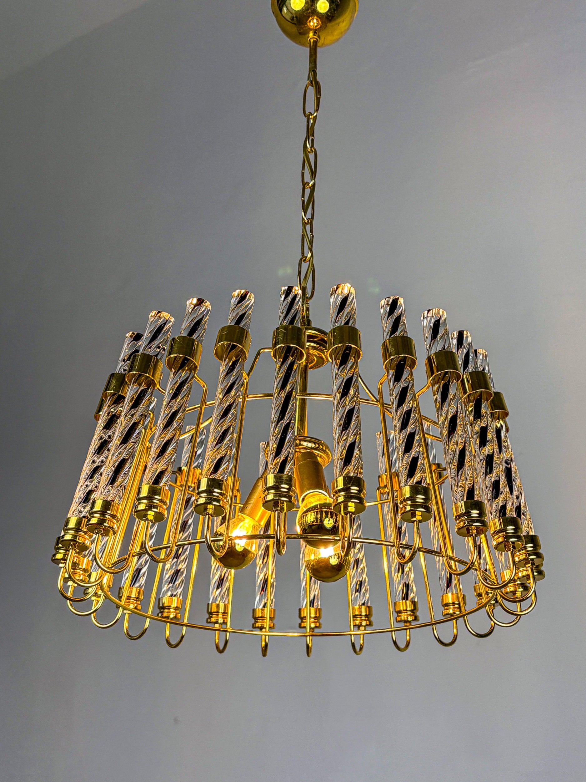 Murano Twisted Prism Chandelier – Gold Brass Frame, Italy 1970s