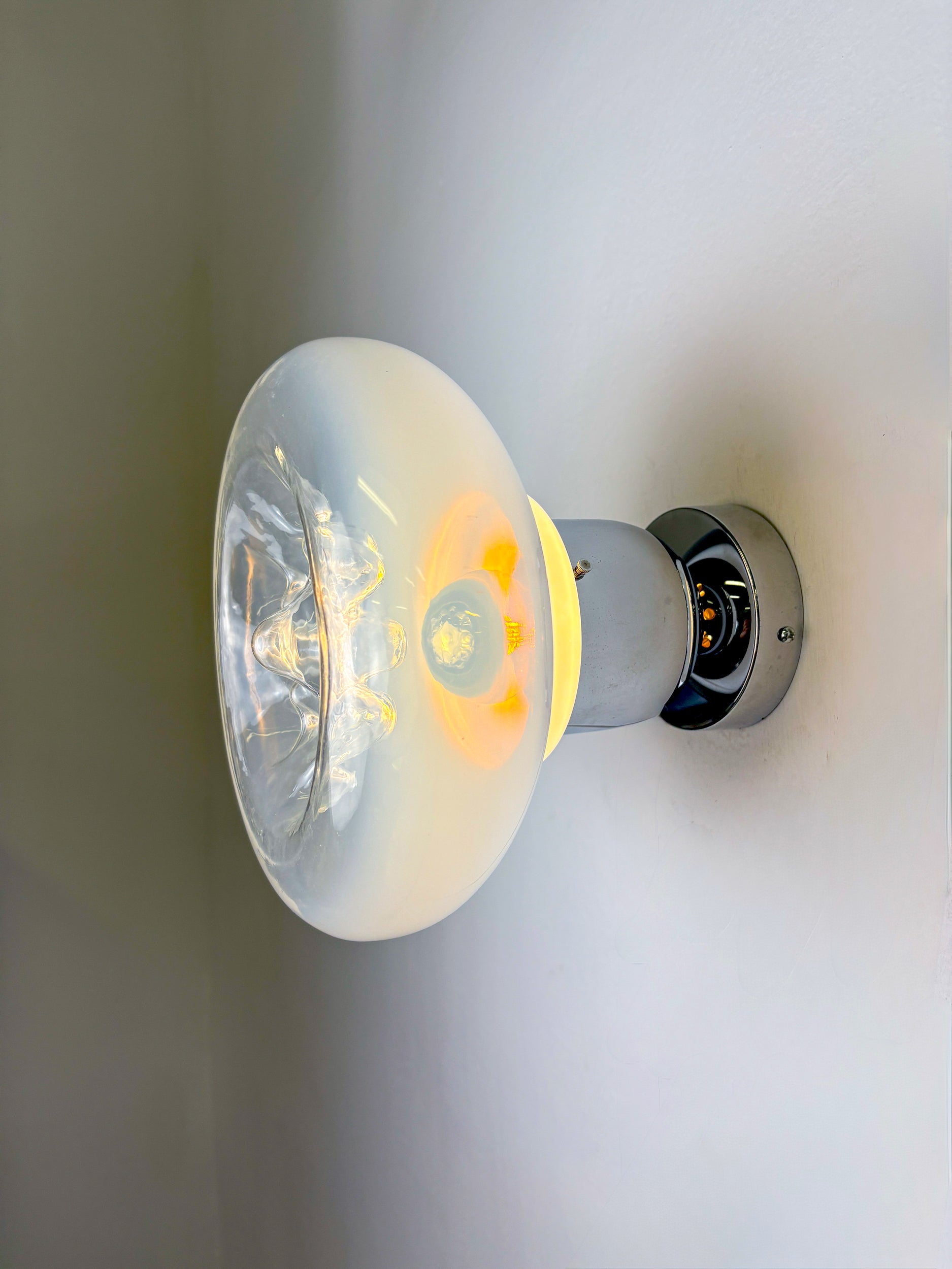 Toni Zuccheri wall light, murano handblown glass, Italy, 1970's