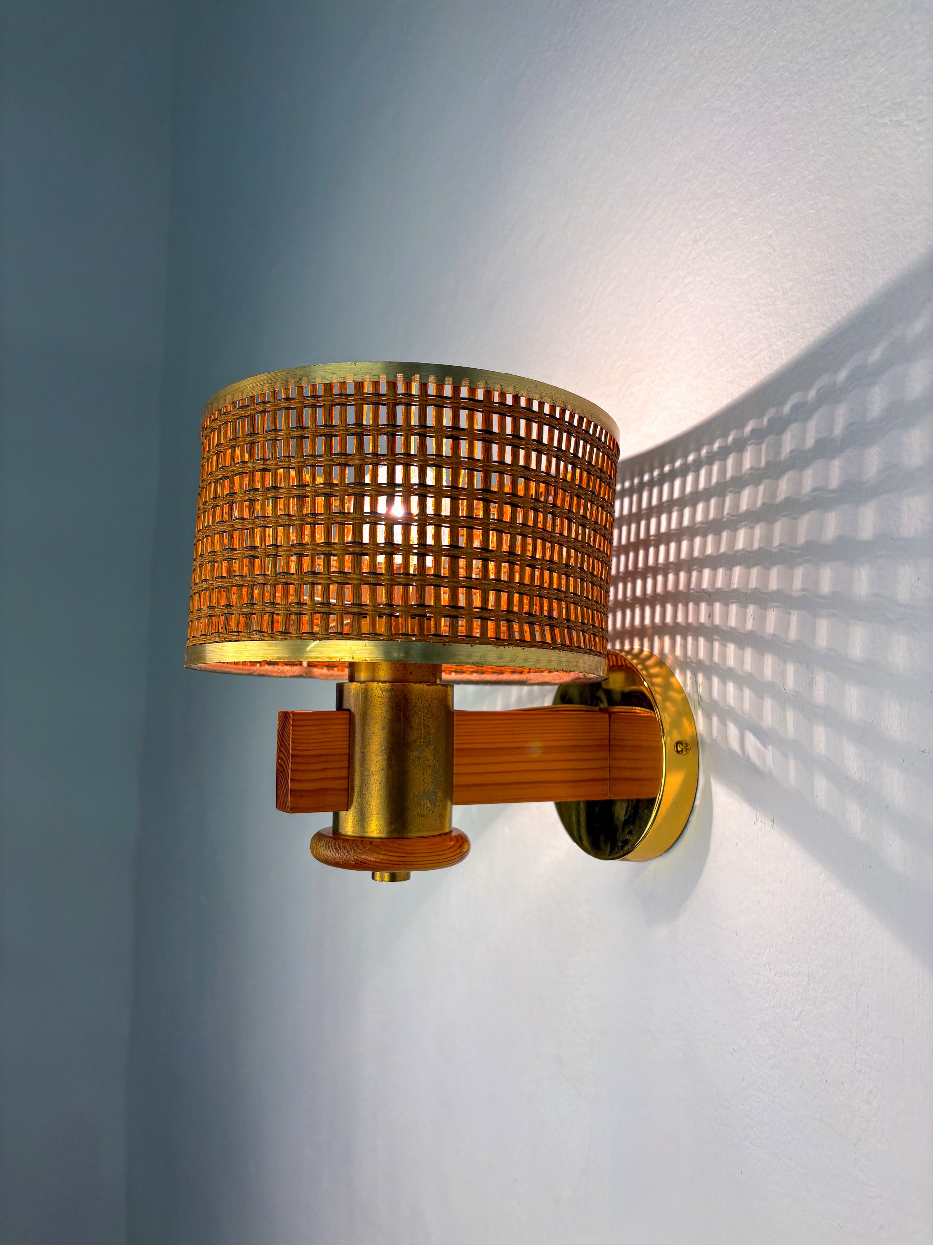 Vintage Rattan & Wood Wall Sconce, Italy, 1970's