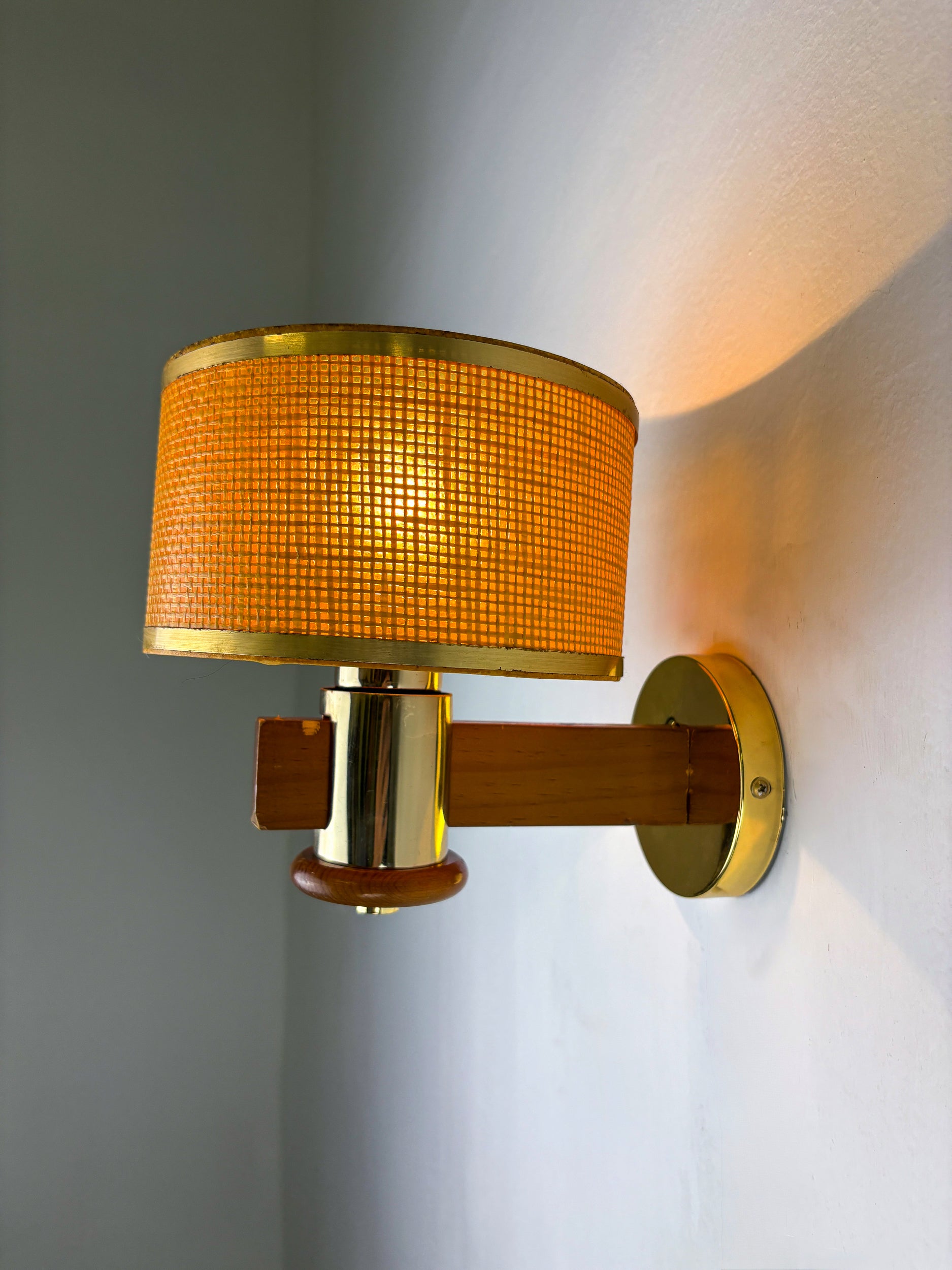 Vintage Rattan & Wood Wall Sconce, Italy, Circa 1970's
