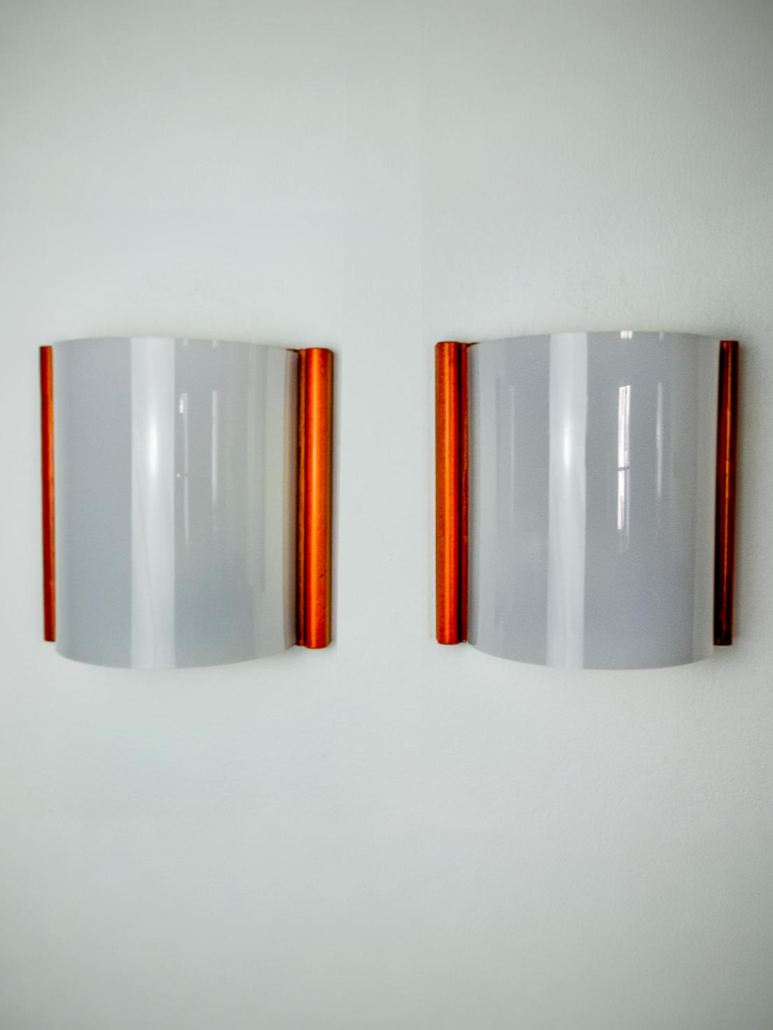 Pair of Mediterranean wall lamps, pine and methacrylate, 1980, Spain