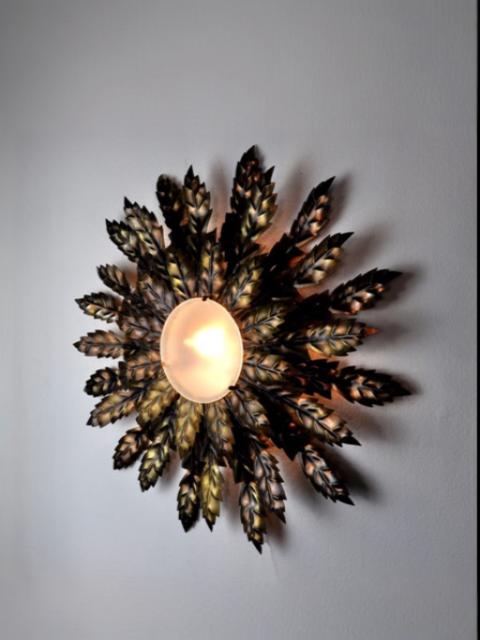 Sun floral wall lamp, gilded metal, italy, 1970