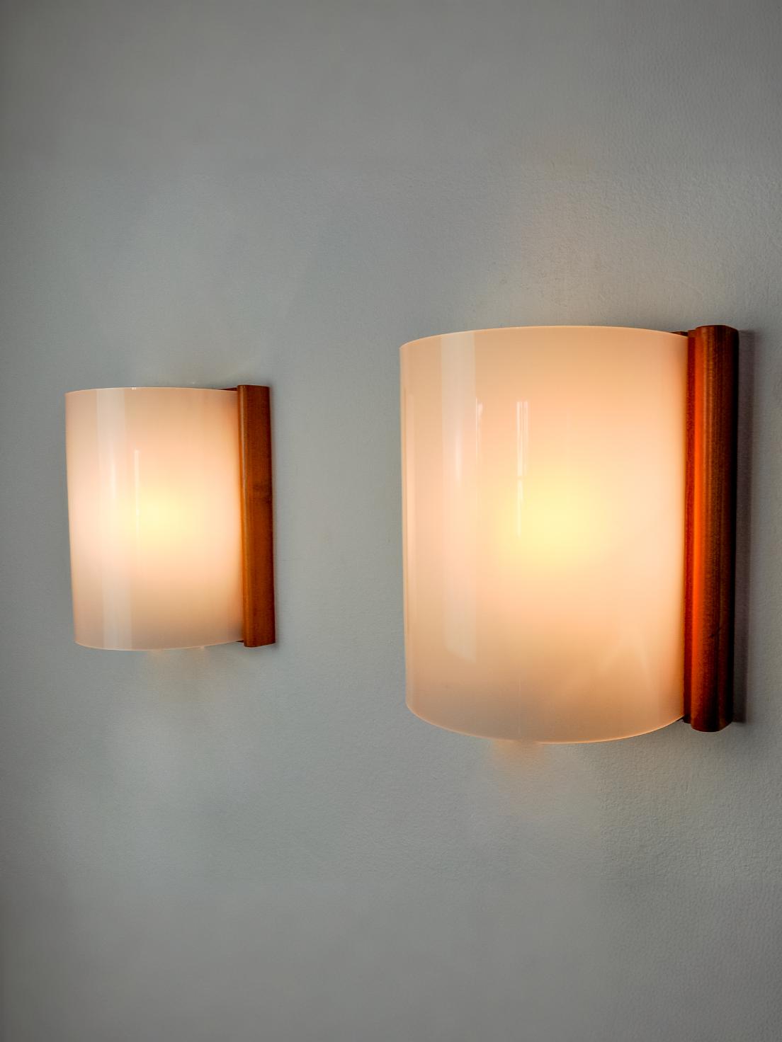 Pair of Mediterranean wall lamps, pine and methacrylate, 1980, Spain