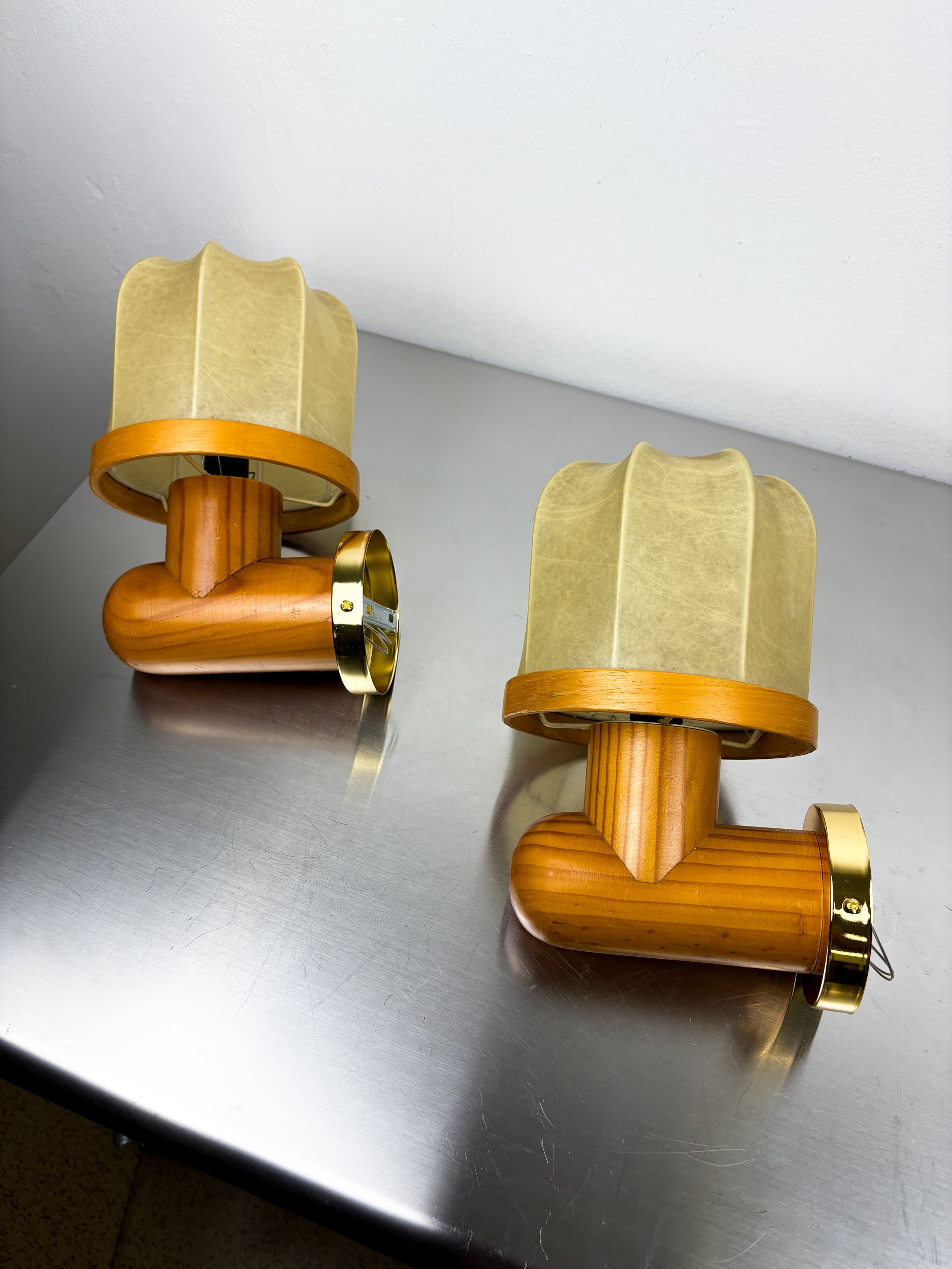 Pair of Italian "Cocoon" wall lights, resin and pine wood, 1970s