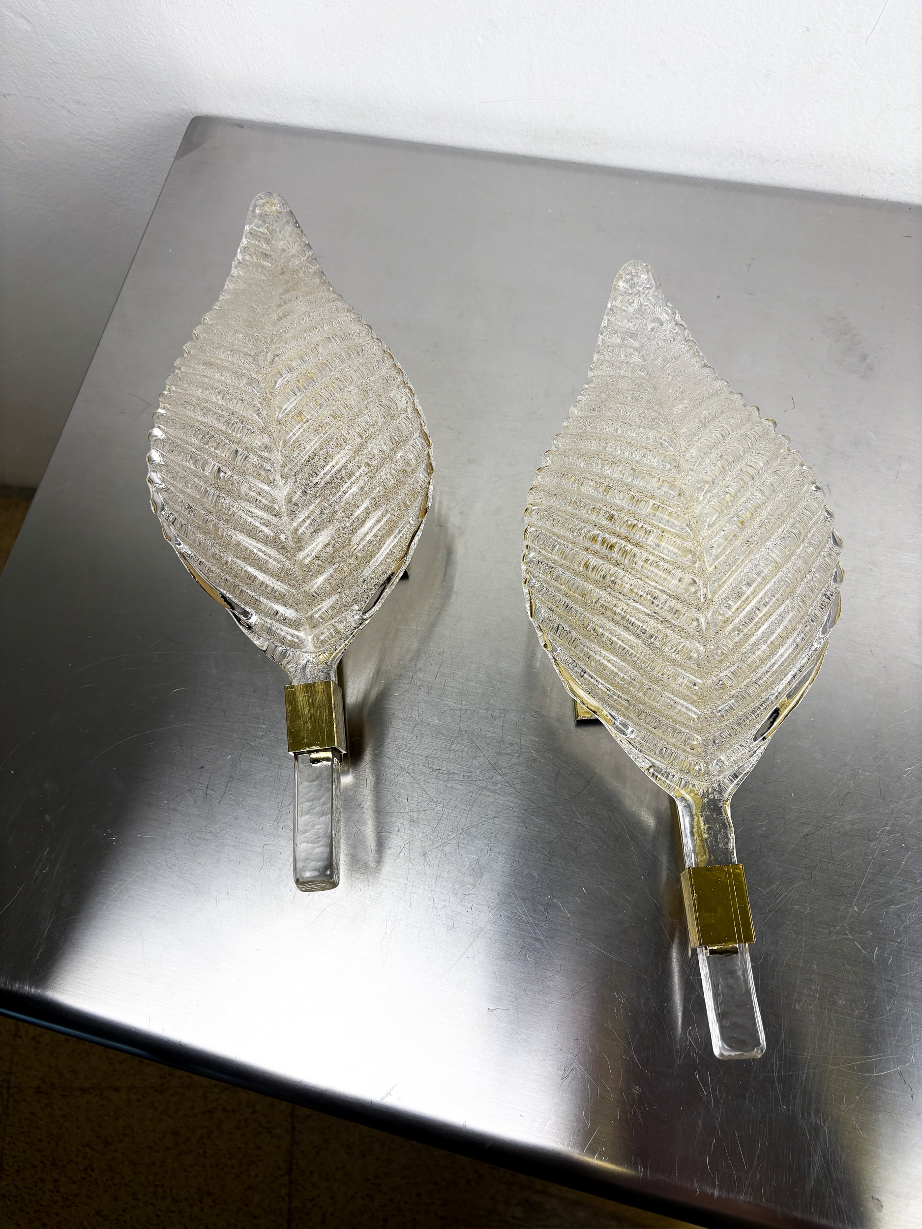 Pair of Leaf-Shaped Wall Sconces by Barovier & Toso, Murano Glass, Italy 1950s