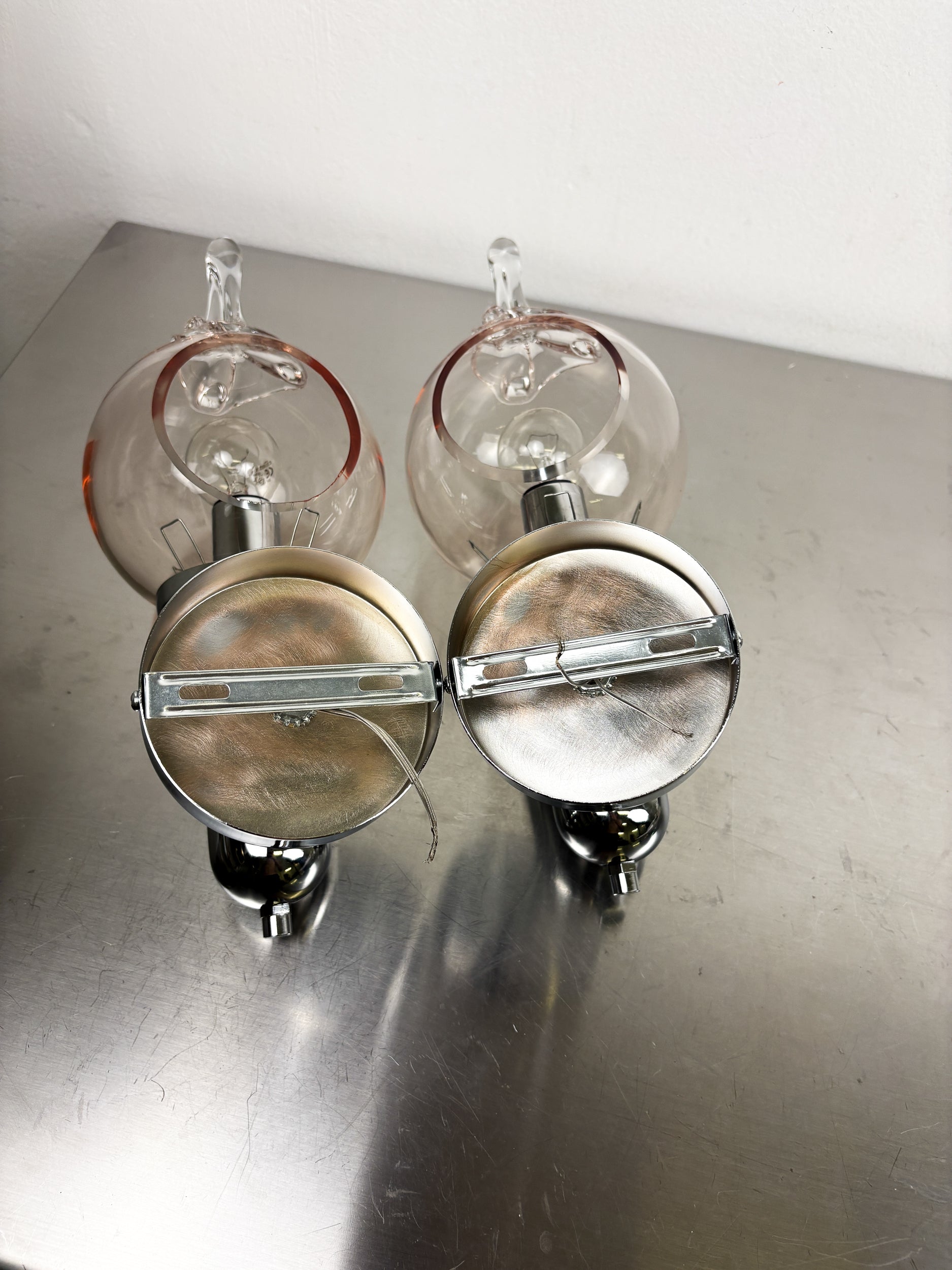Pair of Toni Zuccheri drop shaped Wall Sconces, Murano Glass, Italy 1970s