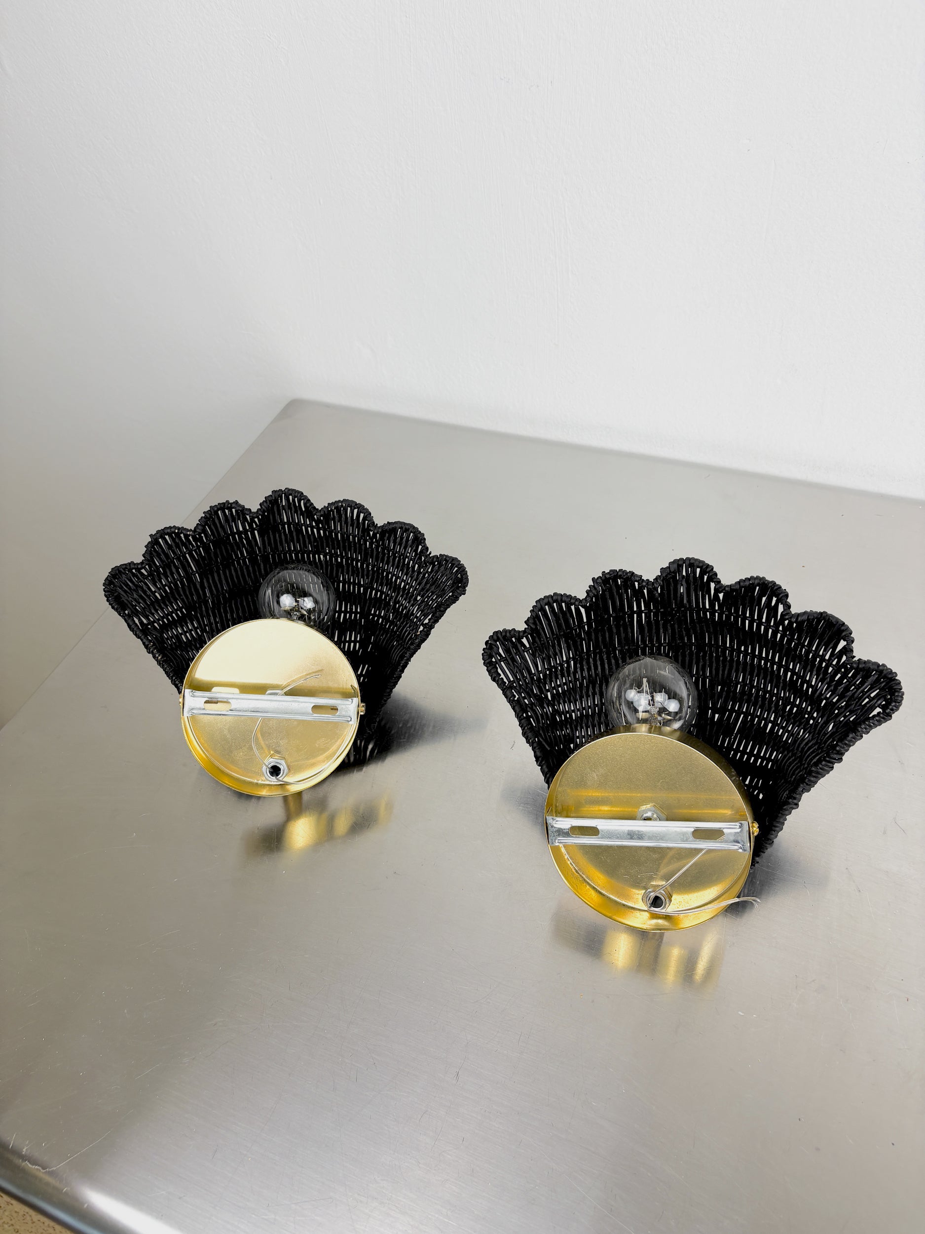 Pair of balck Shell-Shaped Wicker Wall Lights, Rattan & Brass, Italy, 1980's