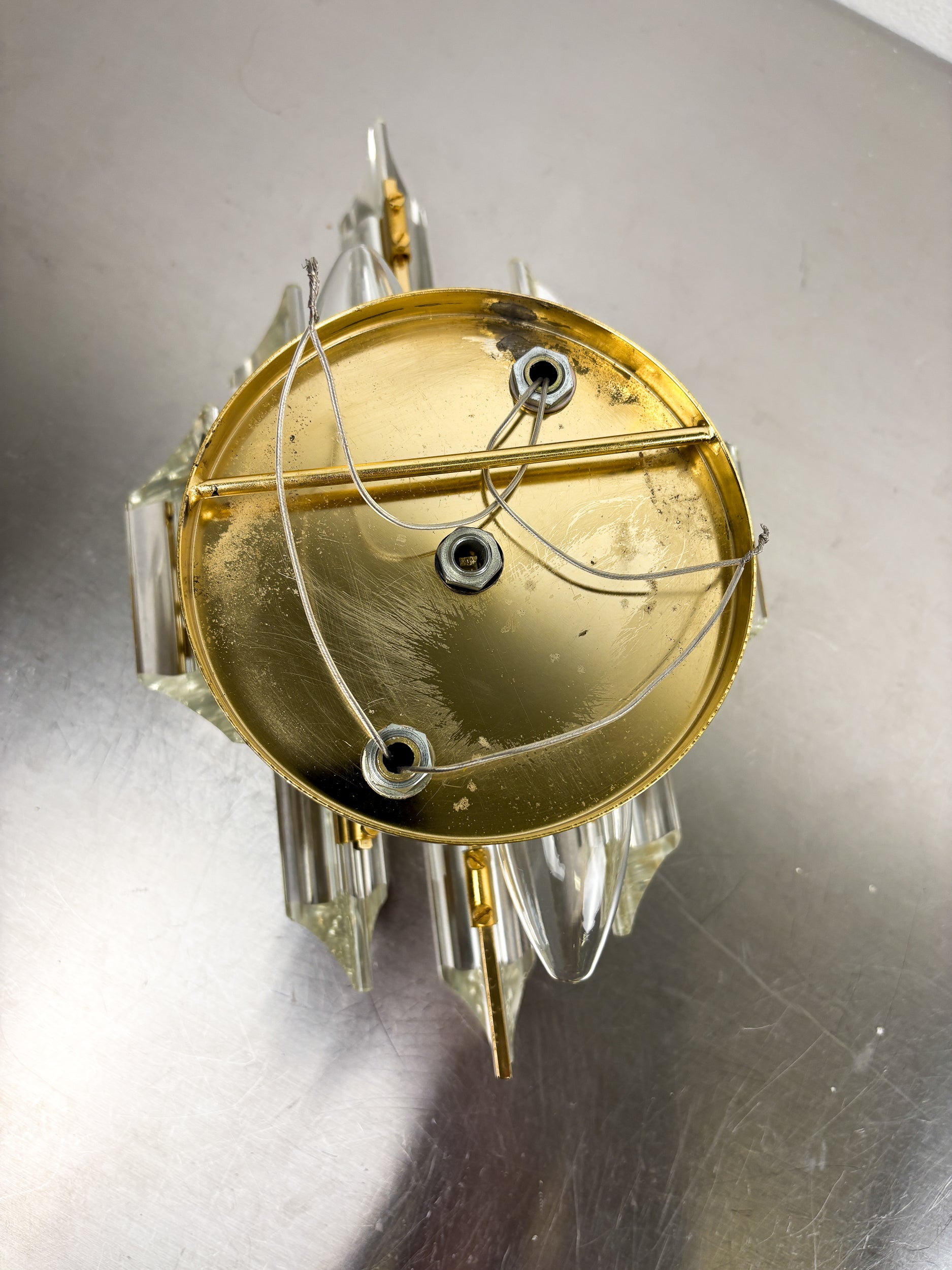 Oscar Torlasco for Stilkronen Wall Sconce, cut Murano glass, italy, Circa 1970's