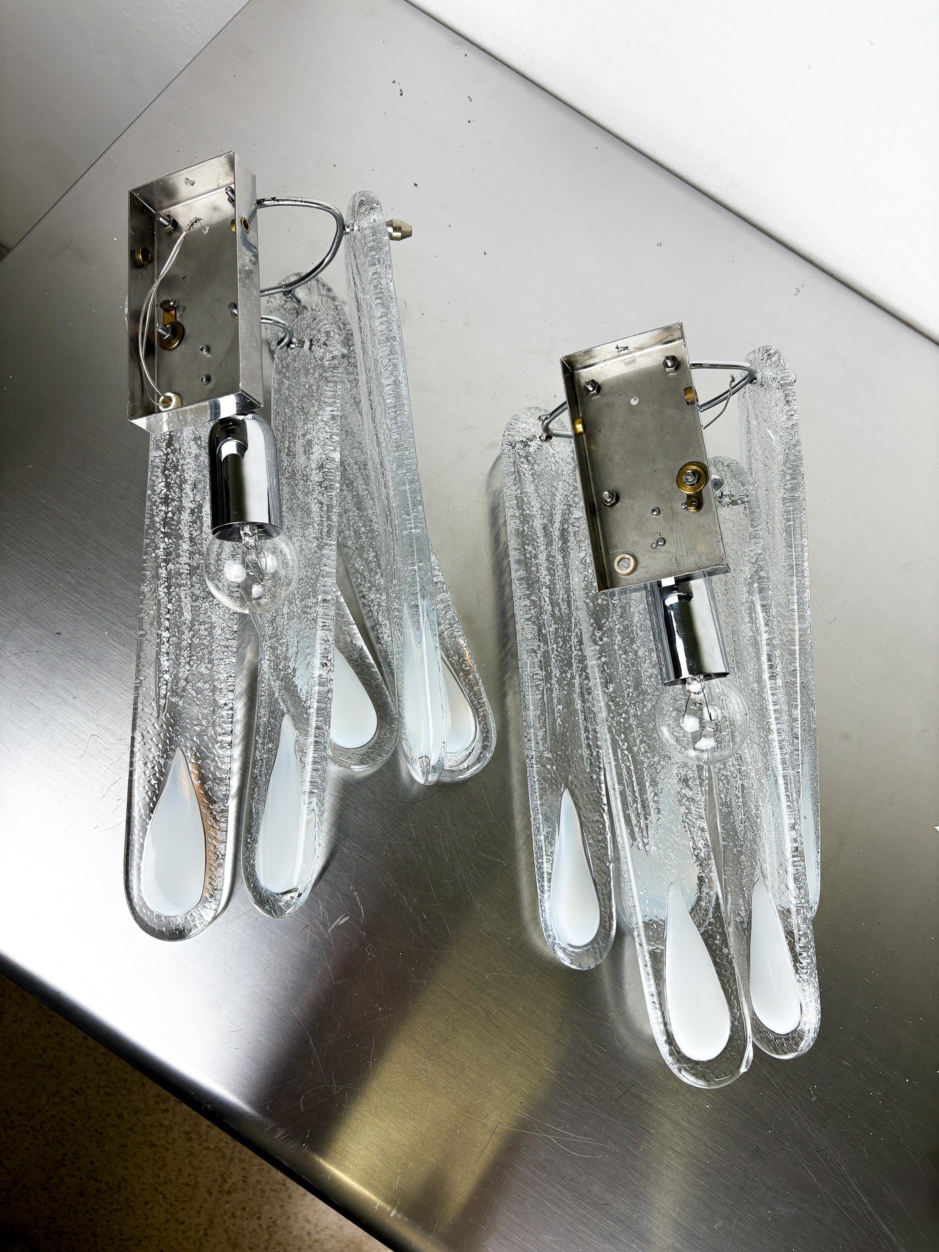 Pair of 2-tier Murano Mazzega wall lights, Iridescent White Frosted Glass, Italy, Circa 1960's