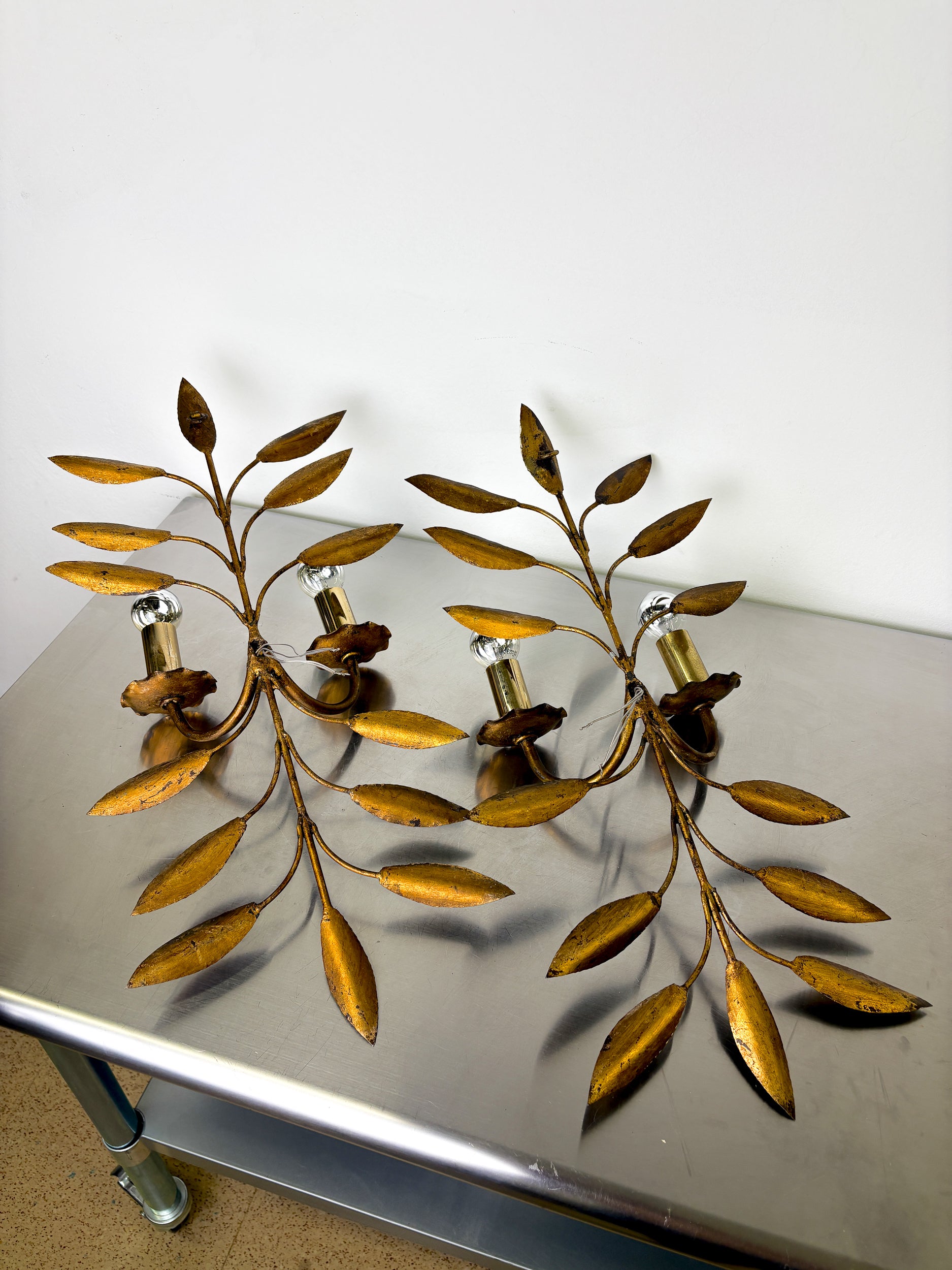 Pair of Floral Gilded Florentine Wall Sconces, Large Mid-Century Design, Italy 1960s