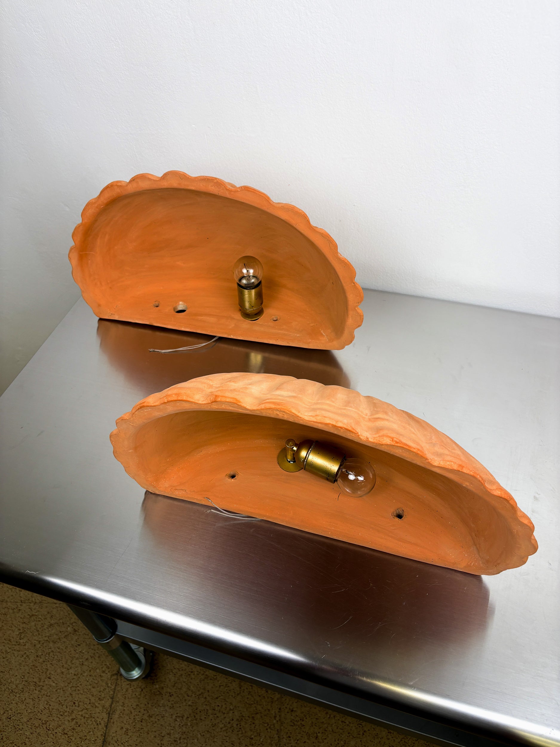 Pair of vintage italian Shell Wall sconces, large terracota sculptures, 1980's